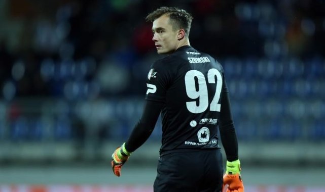 Göztepe, Jakub Szumski'yle ilgileniyor