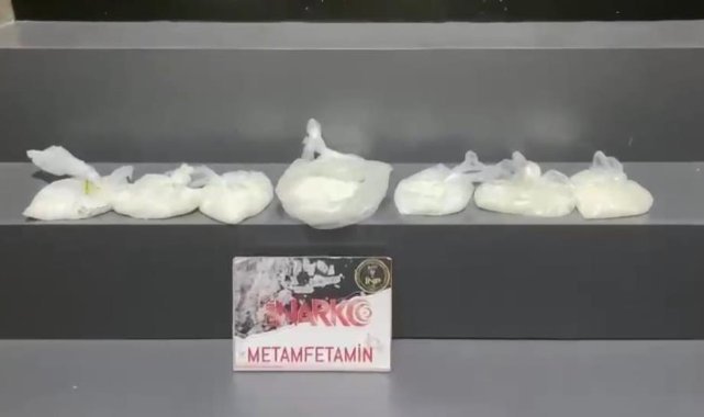 İzmir’de 2 kilo metamfetamin ele geçirildi