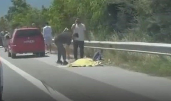 İzmir'de kaza yapan motosiklet sürücüsü hayatını kaybetti