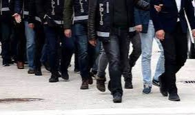 İzmir merkezli FETÖ operasyonu: 23 gözaltı kararı