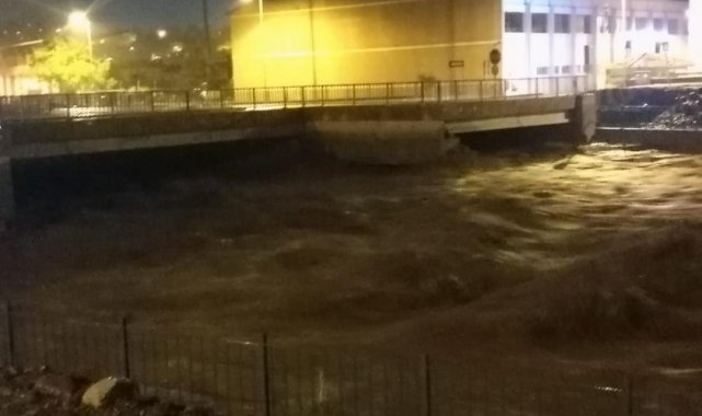 Kastamonu'da sel tehlikesi: Bir ilçe boşaltılıyor