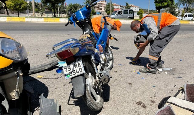Kilis'te ticari taksi ile motosiklet çarpıştı