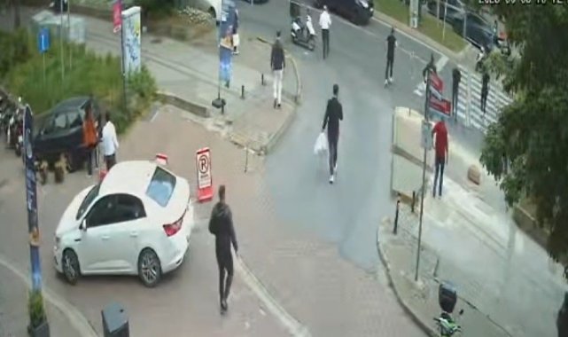 KKTC Başbakanlık yetkilisinin kızına Beşiktaş'ta motosiklet çarptı