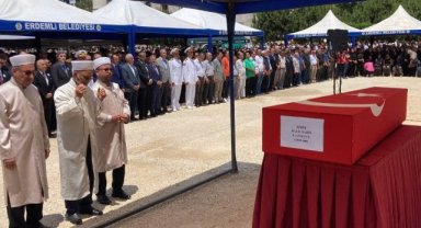 Mersinli şehidi binlerce kişi uğurladı