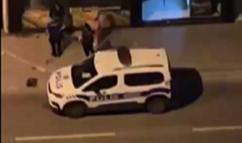 Sokak ortasında dayak yedi polis gelince şikayetçi olmadı