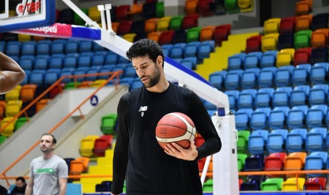 Troy Selim Şav, P. Karşıyaka yolunda