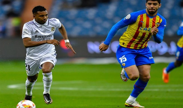 Valencia, Cenk Özkacar'ın bonservisinin alındığını açıkladı