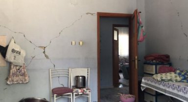 5.5’lik deprem bu köye büyük hasar verdi