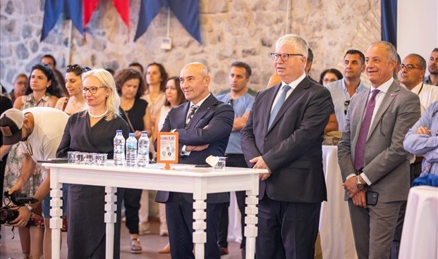 6 dakika 40 saniyede anlattılar