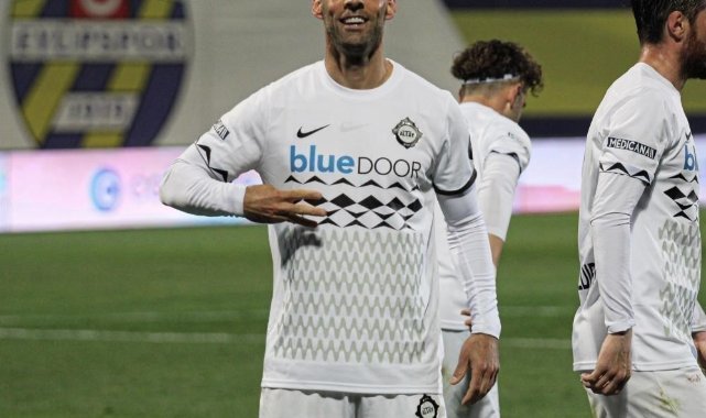 Altay’da bir yabancı kaldı
