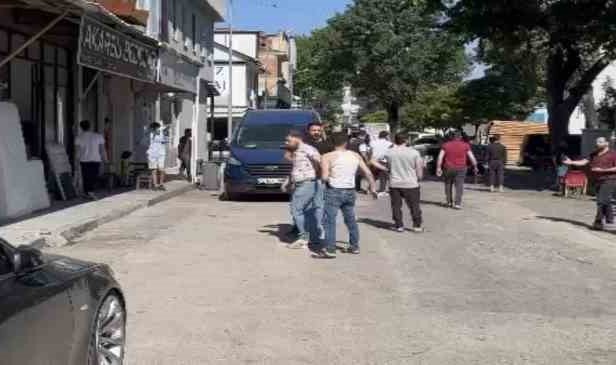 Amcasının oğlunu bıçakla yaraladı