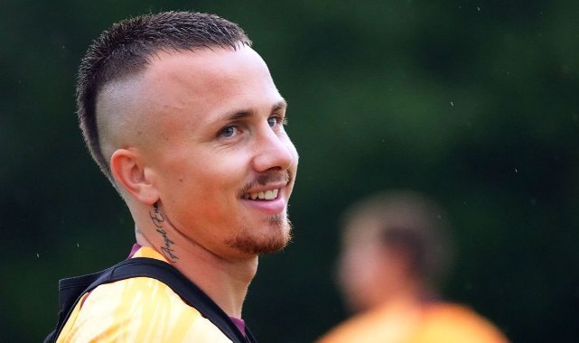 Angelino: "Taraftarımızla birlikte büyük başarılara imza atmak istiyoruz"