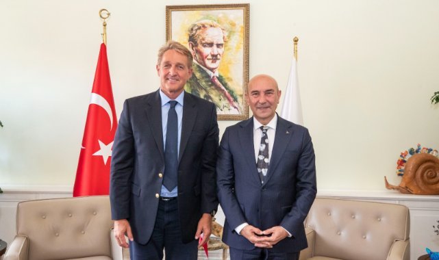 Başkan Soyer ABD Büyükelçisi Jeffry Flake'i  ağırladı: Kültürümüz bizim için çok önemli