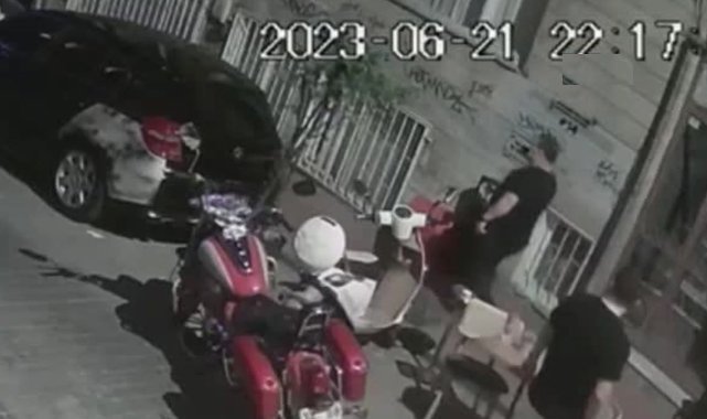 Cihangir’de sandalye ve küllüklü esnaf kavgası: Ateş açılınca ortalık karıştı