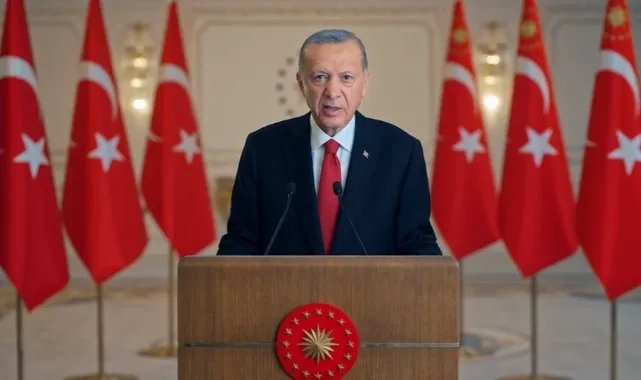 Erdoğan: Türkiye AB kapısı önünde bekletiliyor