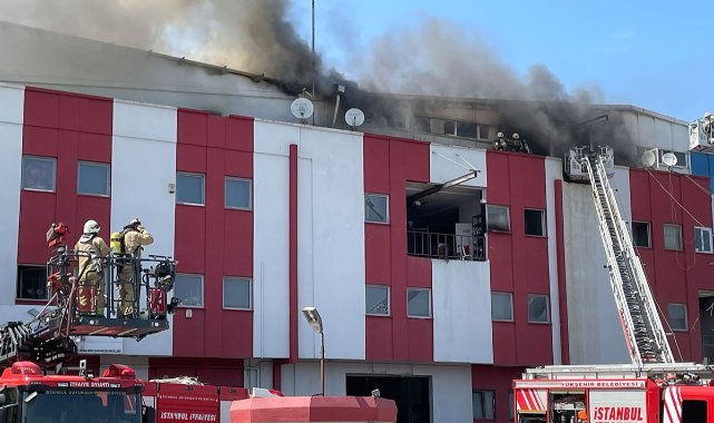 Esenyurt'ta askı fabrikasında korkutan yangın