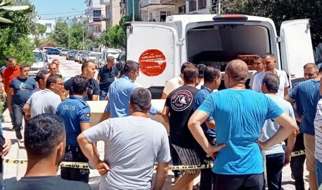 İzmir'de emniyet bekçisi 9 yaşındaki kızının yanında cinayete kurban gitti