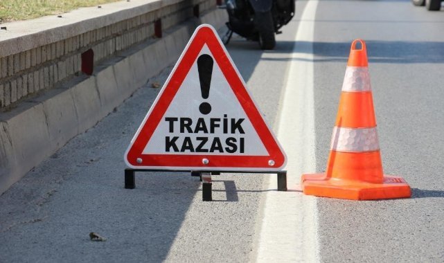 İzmir'de feci kaza: Motosiklet ile traktör çarpıştı