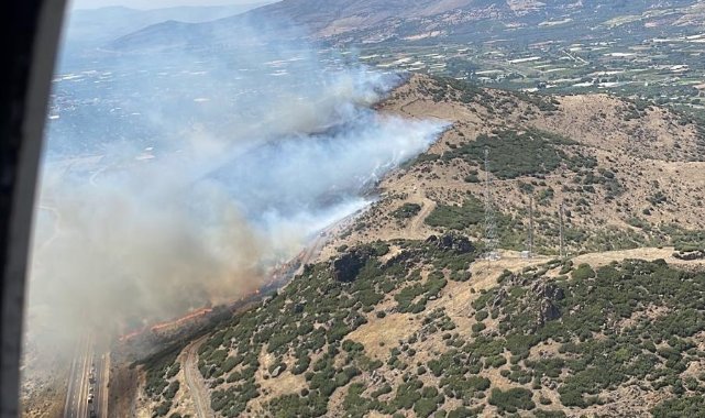 İzmir'de iki orman yangını birden başladı