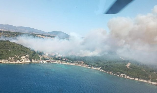 İzmir’deki orman yangını uçak seferlerini iptal ettirdi