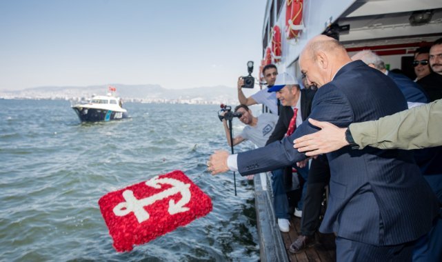 İzmir Körfezi Kabotaj Bayramı törenlerine sahne oldu