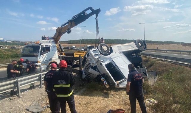 Kuzey Marmara Otoyolu'nda tır devrildi: 1 ölü
