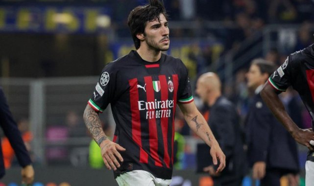 Newcastle United, Sandro Tonali'yi transfer etti
