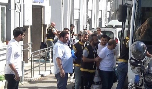 Öldürülen sağ kolunun intikamı için tetikçi tutmuş
