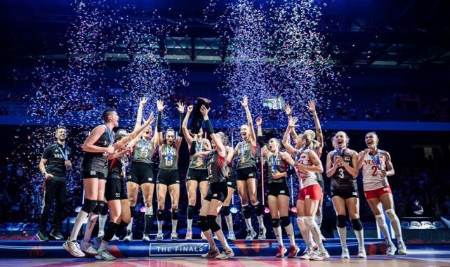 Şampiyon Filenin Sultanları: A Milli Kadın Voleybol Takımı tarih yazdı