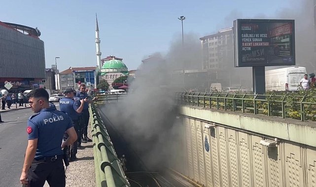 Ümraniye’de İETT otobüsü alev alev yandı