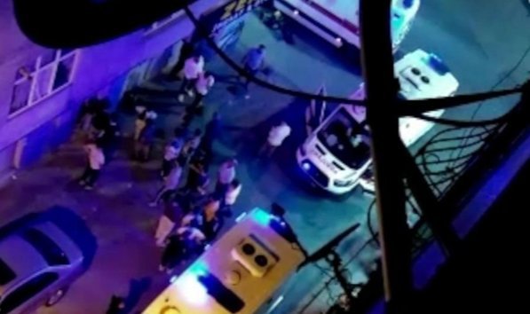 Yengesiyle kavga eden genç kız abisinden kaçmak için camdan atladı