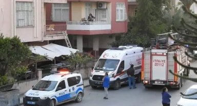 Ailesinin 3 gündür haber alamadığı kadın evinde ölü buldu