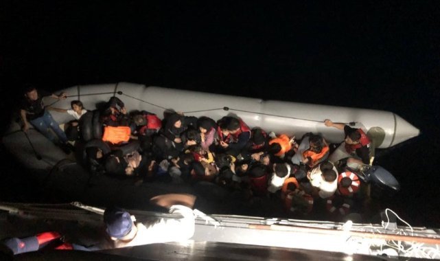 Ayvacık açıklarında 37 kaçak göçmen yakalandı