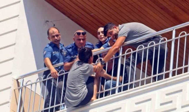 Babasından daire talebi reddedilen genç kadın çılgına döndü