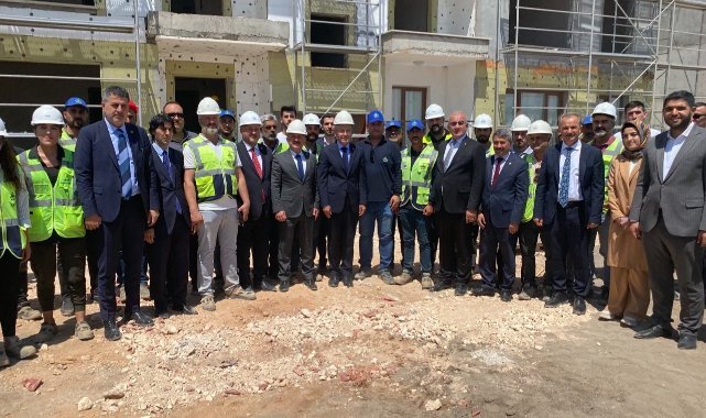 Bakan Şimşek Adıyaman’da temaslarda bulundu