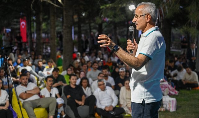 Ulaştırma ve Altyapı Bakanı Uraloğlu'ndan gençlere önemli mesajlar