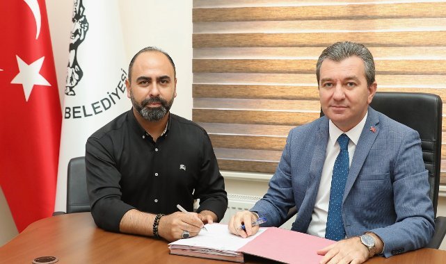 Başkan Hakan Koştu'dan Belediye Çalışanlarına Çifte Müjde