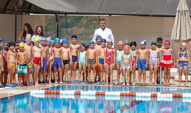 Başkan Sandal istedi:  İlk defa havuzla tanıştılar