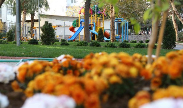 Gelecek nesillere daha yaşanabilir bir dünya için yeşil Bayraklı