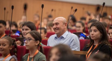İzmir Büyükşehir Belediyesi çocukların güçlü fikirleriyle yönetilecek