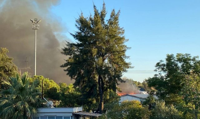 İzmir’de katı atık toplama merkezinde korkutan yangın