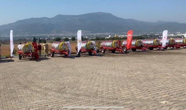 İzmir ve Manisalı muhtarlara orman yangını için su tankı teslim edildi