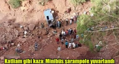 Katliam gibi kaza: Minibüs şarampole yuvarlandı