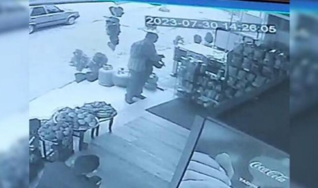 Kedileri ezerek öldüren adam, mahkeme çıkışı yine kedi çalmaya kalkıştı