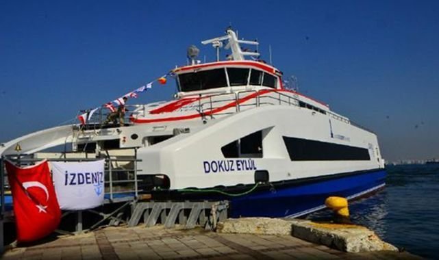 Kıyıya çarpan vapur ile ilgili İzmir Büyükşehir'den açıklama