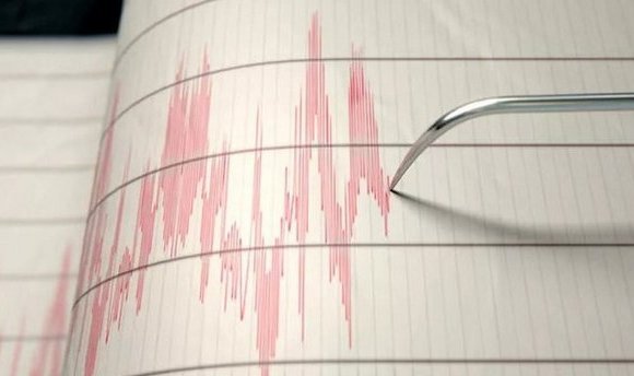Malatya'da 5 büyüklüğünde deprem: Çevre illerden de hissedildi