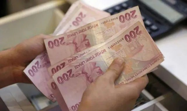 Memur ve memur emeklileri için hükümetin zam teklifi belli oldu