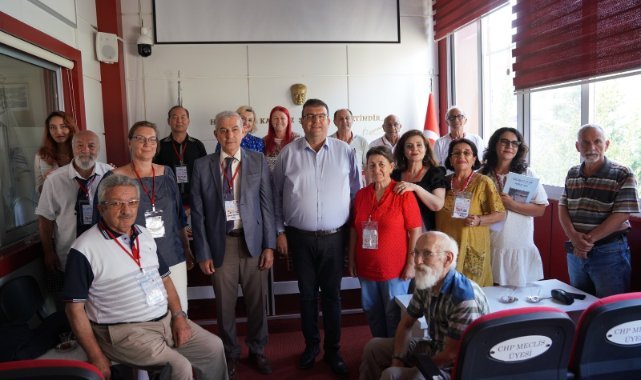 Seferihisar’da edebiyat buluşması: 9 ülkeden, 18 şair ve yazar Seferihisar’da buluştu