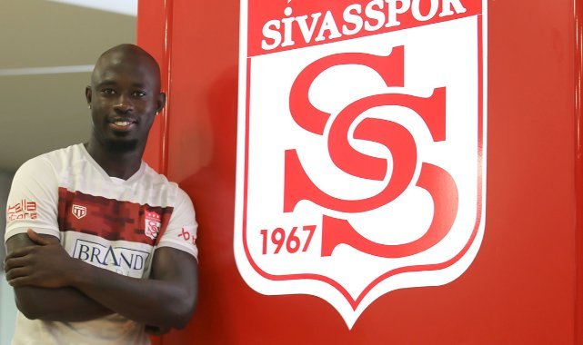 Sivasspor, Modou Barrow’u kadrosuna kattı