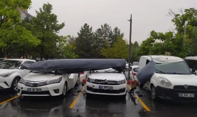 Ankara'da savaş uçağından parça düştü
